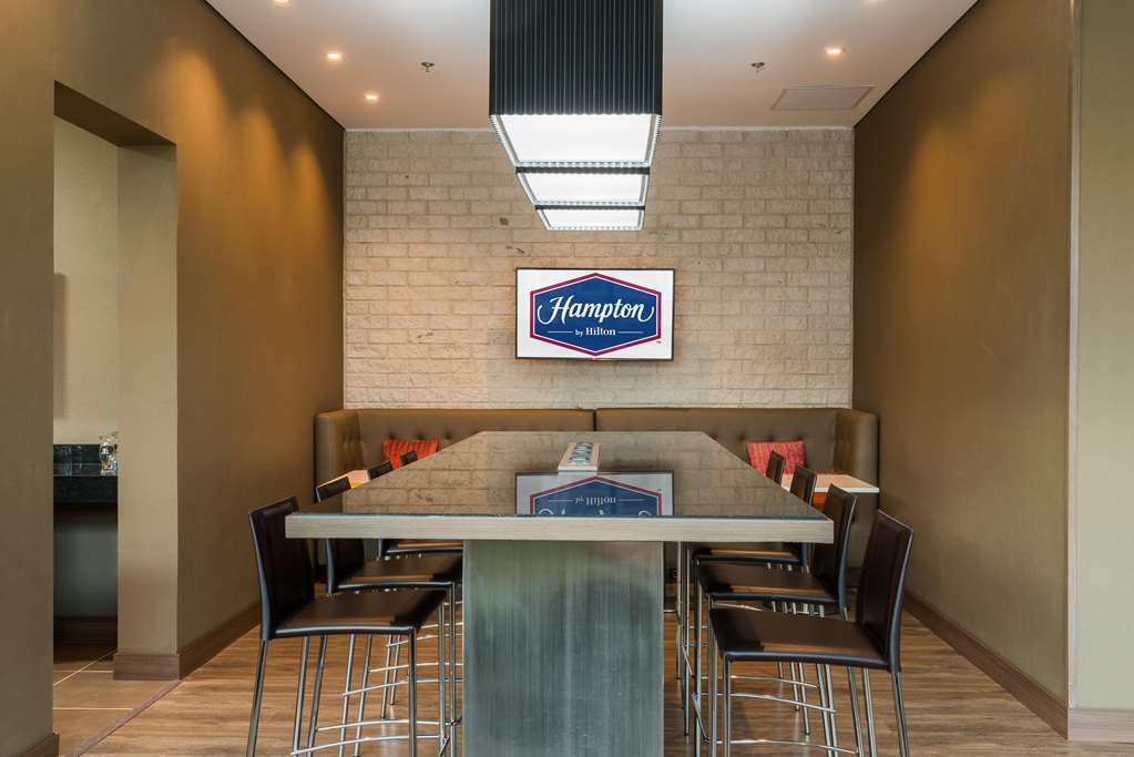 Hampton By Hilton San Isidro 4* Lima