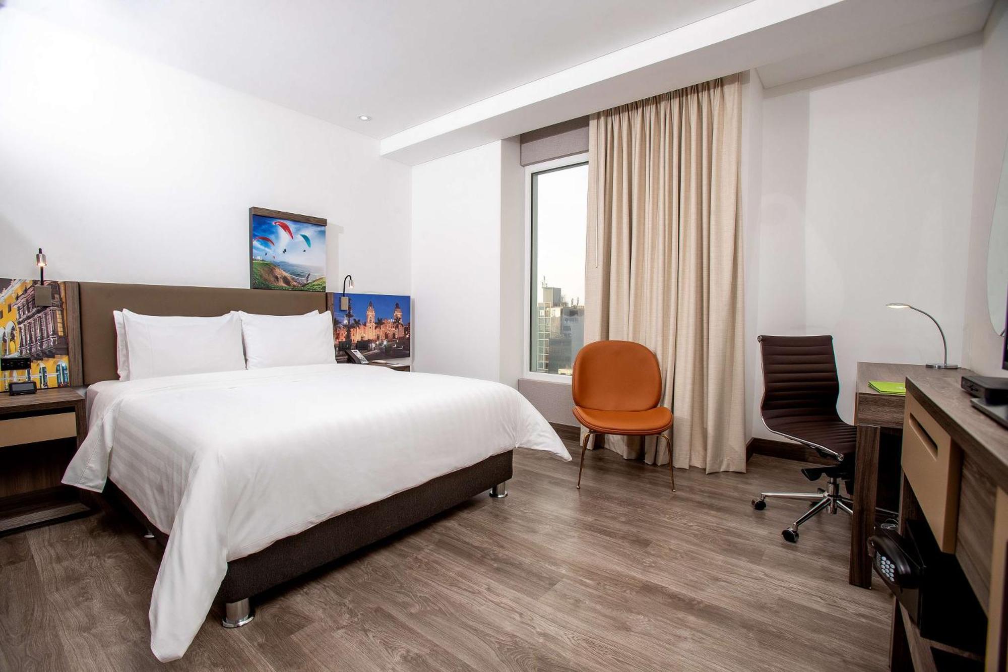 Hampton By Hilton San Isidro 4*